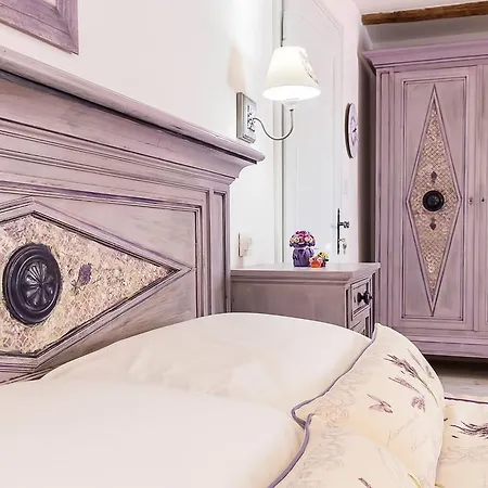 Boutique Cardea Konukevi 4*