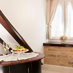 Boutique Cardea Split