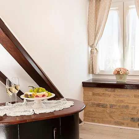 Boutique Cardea Split